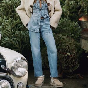 American Eagle Outfitters High Rise Blue Jeans